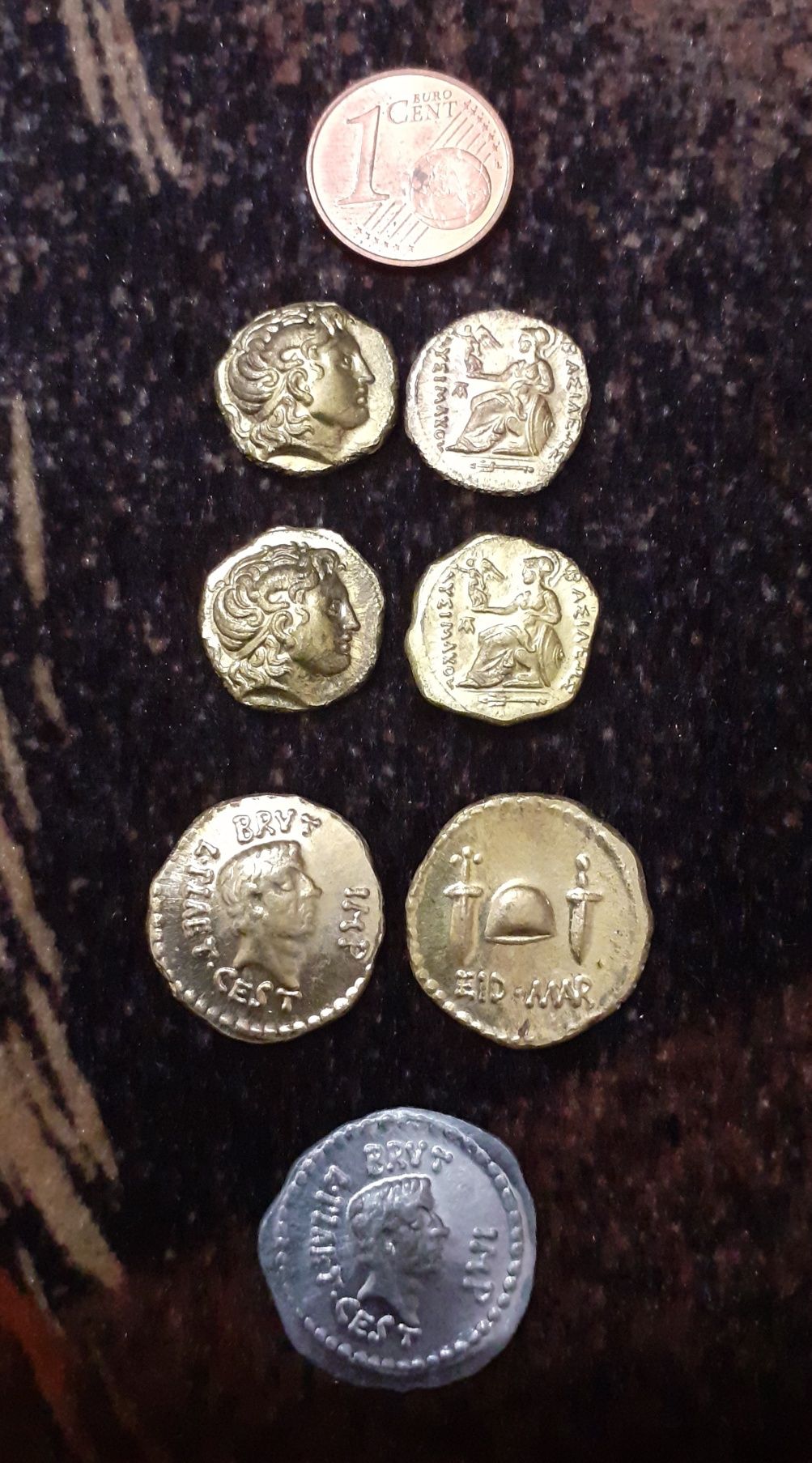 Антични римски и гръцки монети.РЕПЛИКИ. Брут и Лизимах. Ръчно отсечени