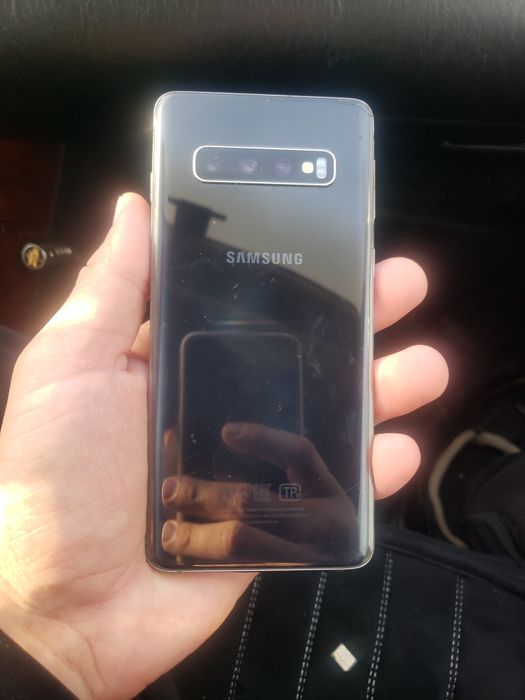 Продам телефон самсунг с 10 ЗВОНИТЕ