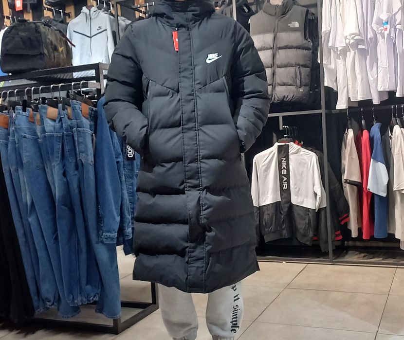 Продаётся куртка "Nike"