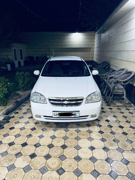 Lacetti 1.5 srochna sotiladi