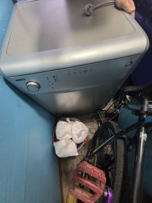 Продам посудомоечная машину