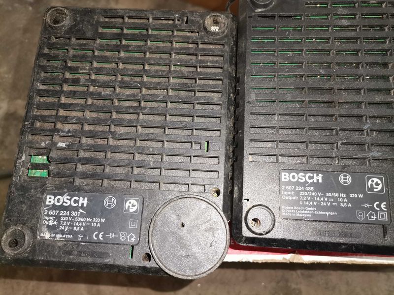 Зарядно - Bosch AL15FC 2498