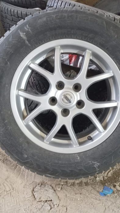 Продам зимние шины