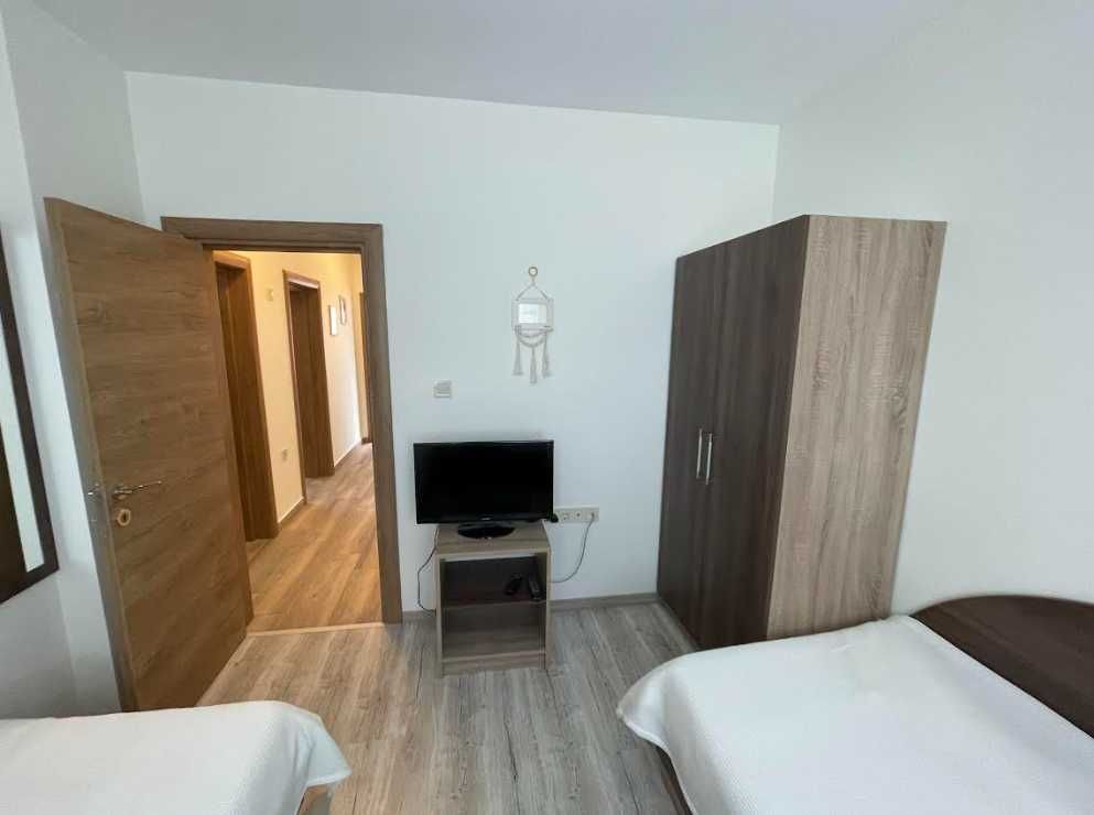 Дава се под наем Къща в Бургас, Сарафово - 120 кв.м за 1632 € - Снимка #2