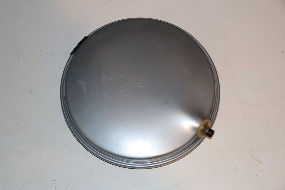 Vas de expansiune 8 L centrala termica Buderus model U012-28 K