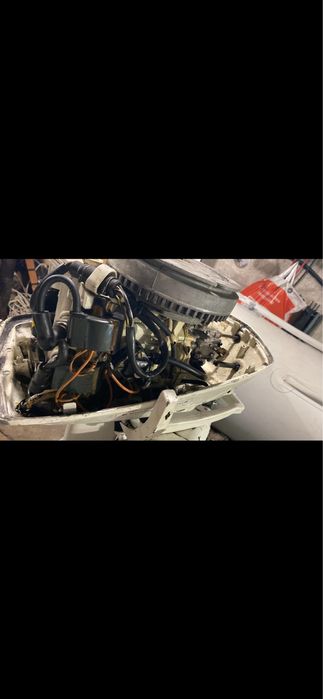 Извънбордов двигател johnson 6hp 2t