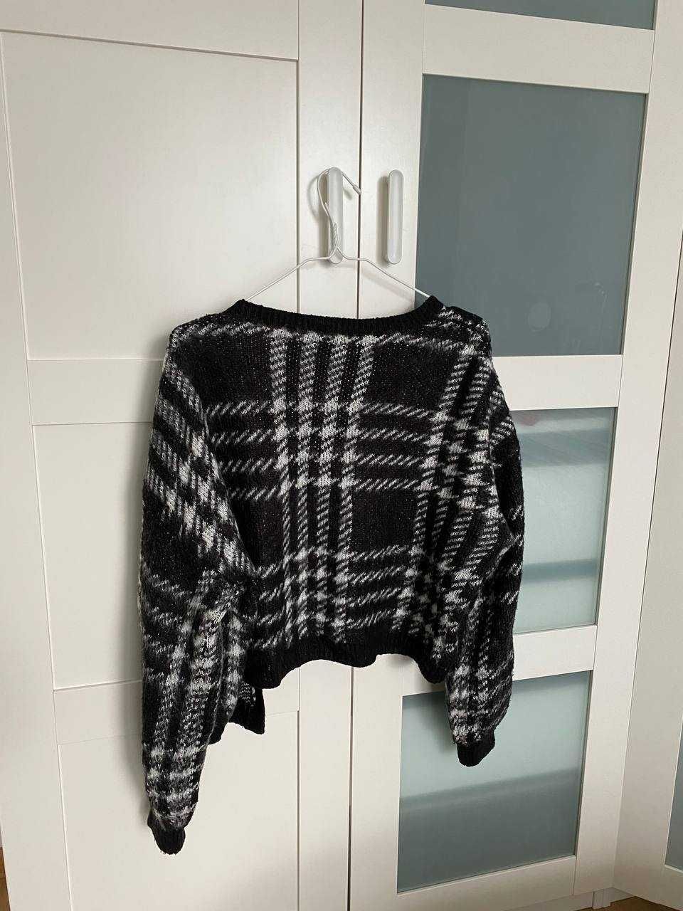 Дамски пуловер размер M