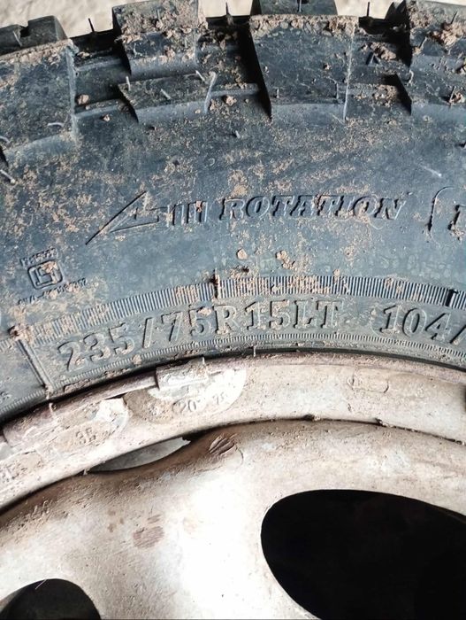 Офроуд гуми за джип