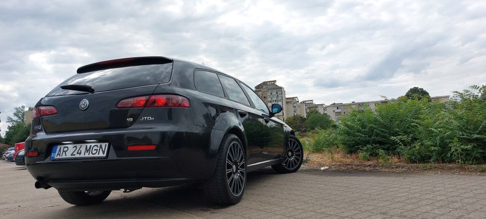 Vând Alfa Romeo 159 1.9 Jtdm 150 CP