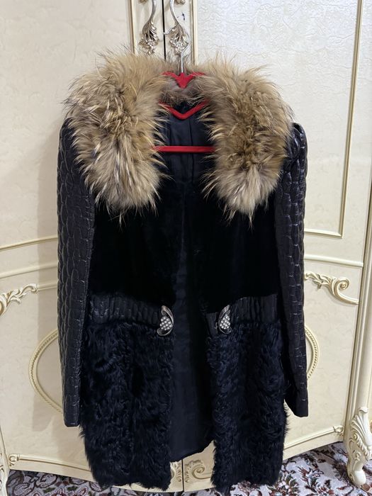 Шуба натуральный каракуль мутон писец