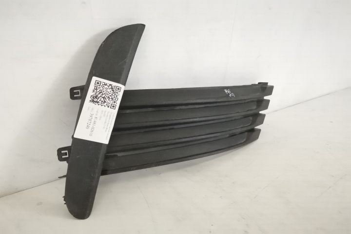 Оригинална странична предна решетка дясна страна / Toyota Corolla E160