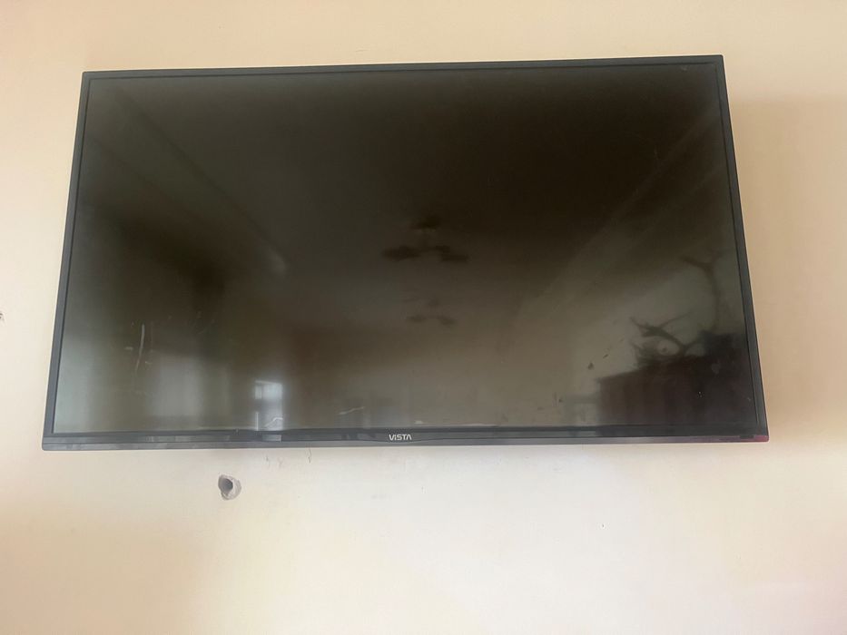 Televizor sotiladi
