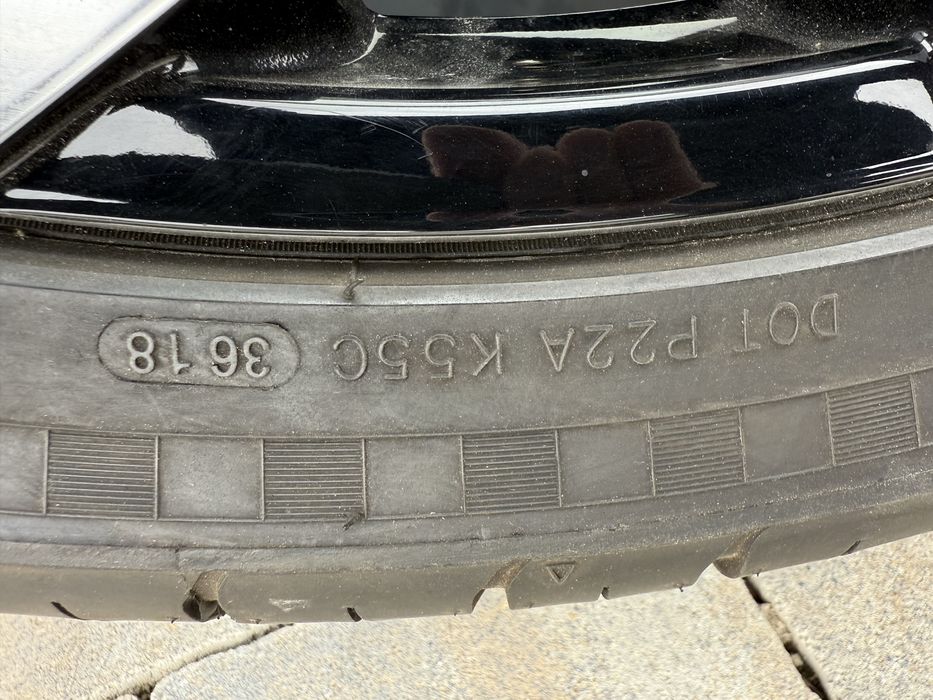 Джанти с гуми 26 цола за CADILAC ESCALATE 12 дупки 305/30/26