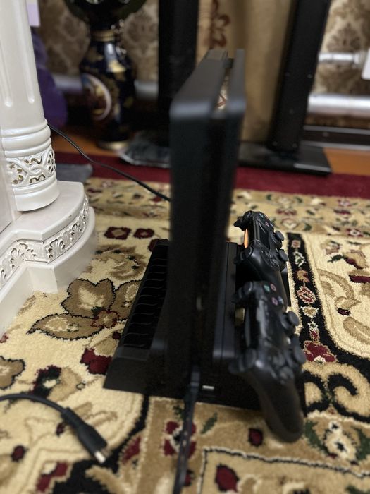 Playstation 4 slim 512 gb