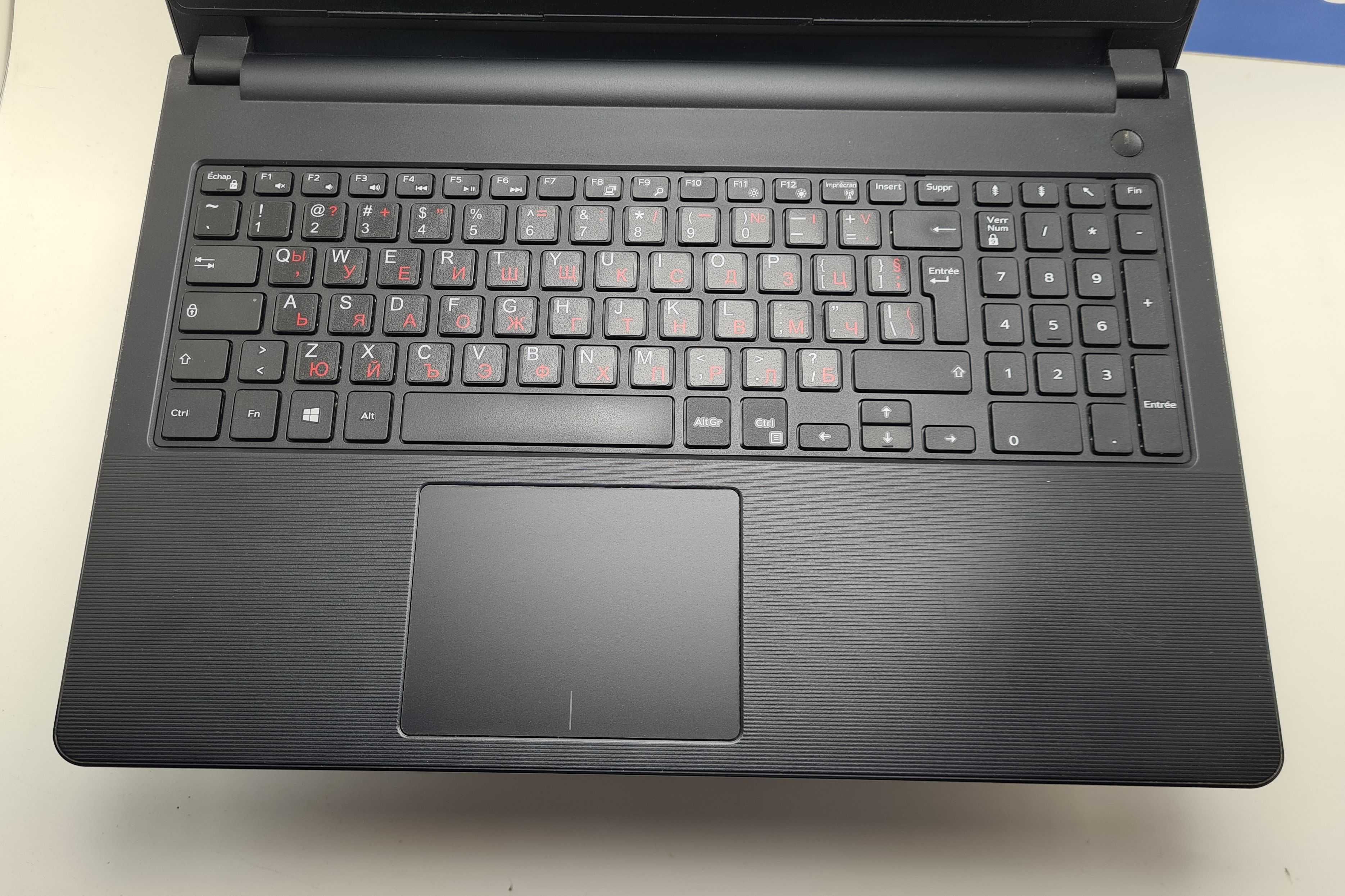 Dell Vostro 3558 i5 5200U/8GB/240SSD