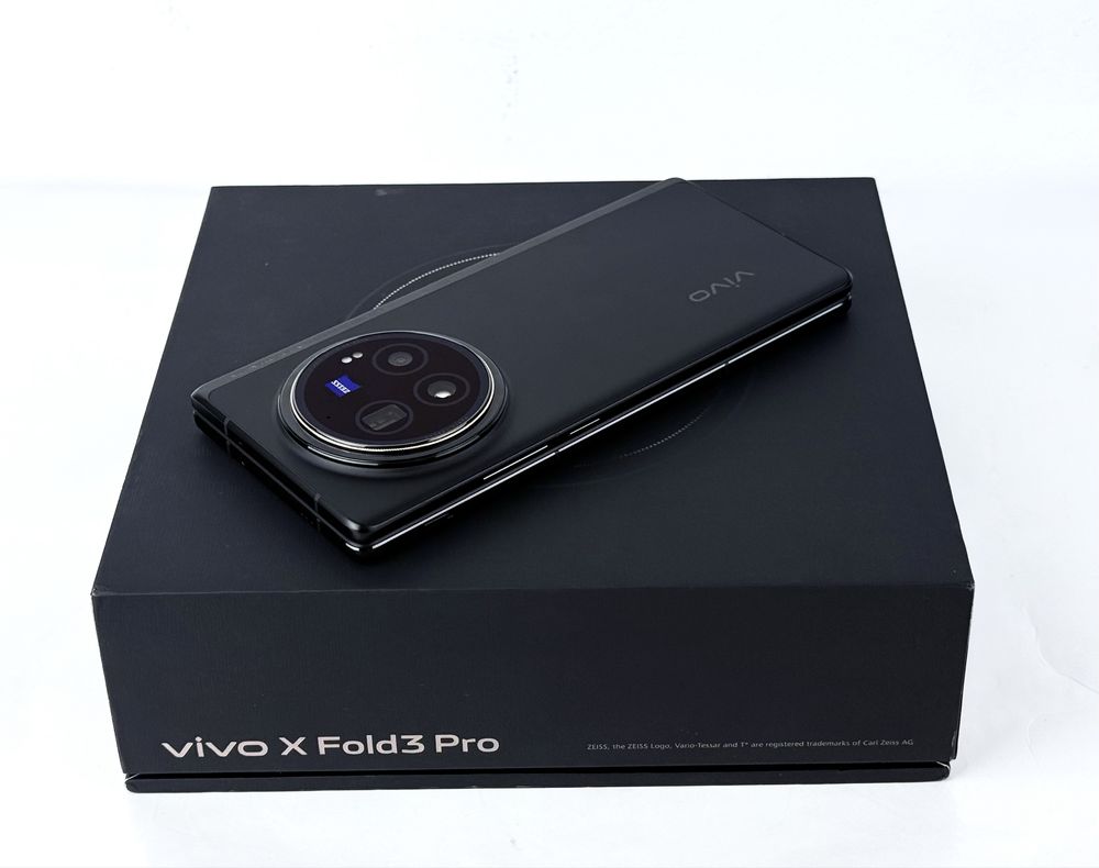 НОВ! Vivo X Fold 3 Pro 512GB 16RAM Black Гаранция!
