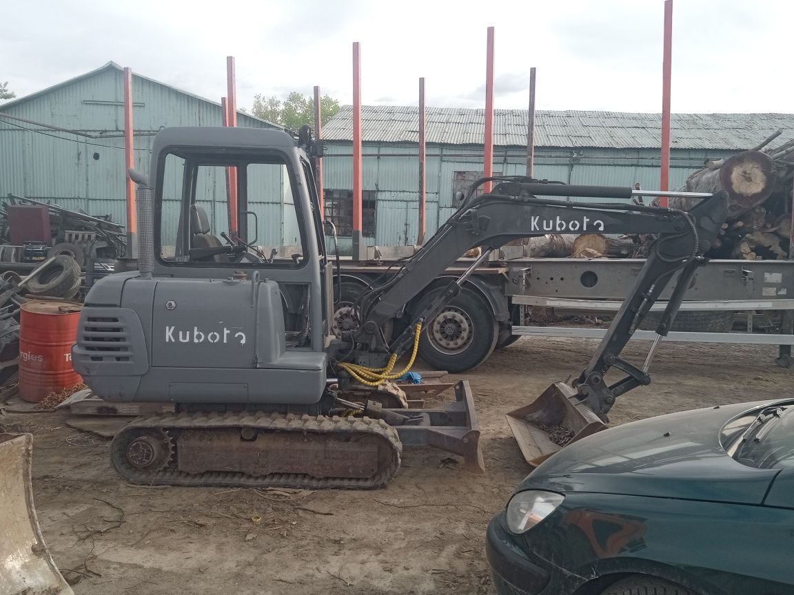 Mini excavator și Man de vânzare