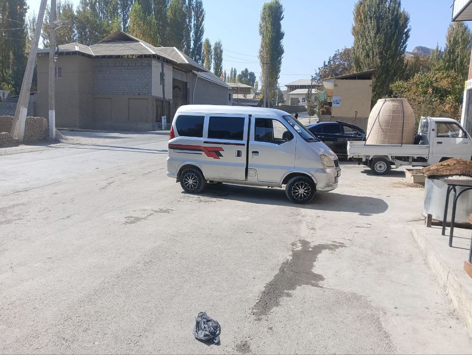 Машина дамас 2007