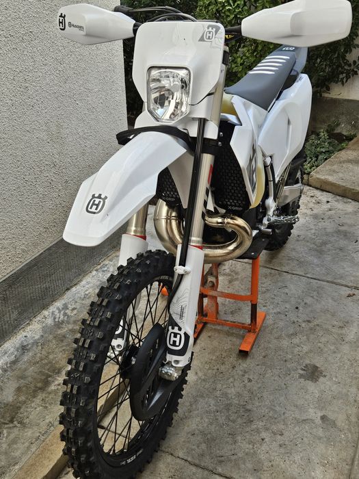 Husqvarna TE 300 PRO 2025 89 h  Inmatriculat în Romània KTM  300 TBI