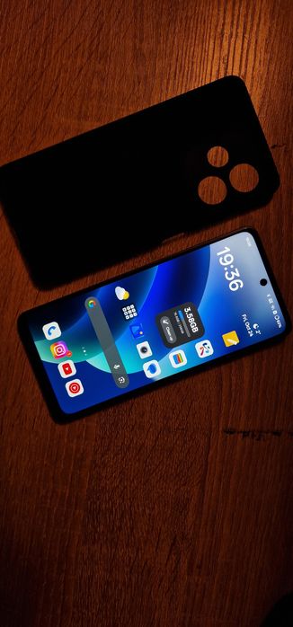 Vând/schimb telefon 8gb ram 256