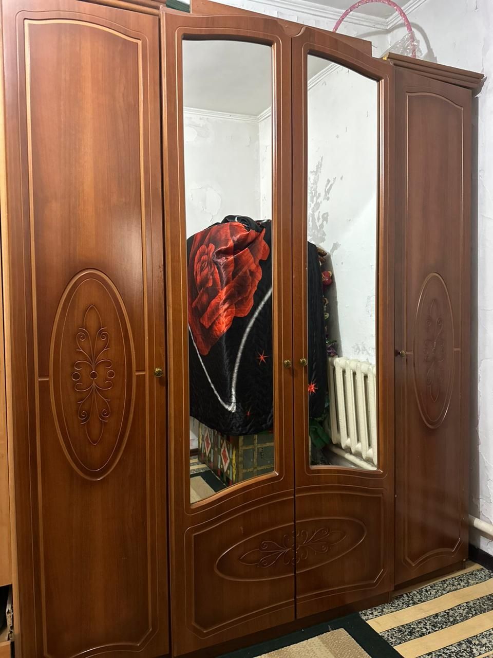 Продаётся спальный гарнитур