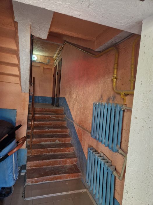 Продаётся 3-х комнатная квартира на 1 этаже в центре города