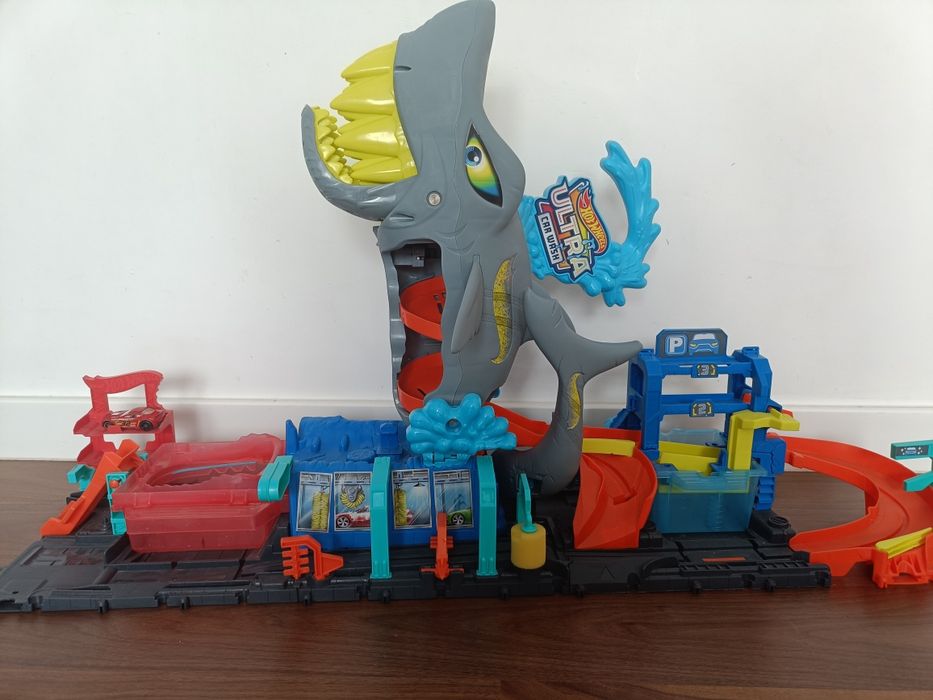 Spălătorie auto HW (color shifters)