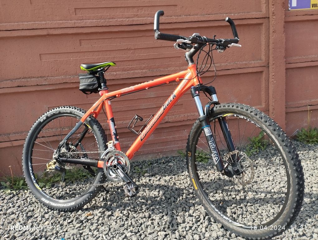 Bicicleta Diamond Back. Pentru pasionați