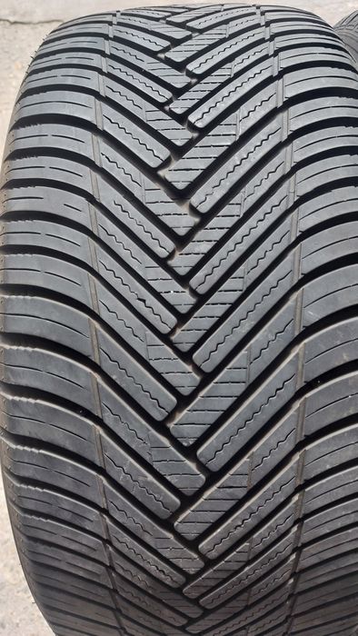 Всесезонни гуми 255/40/19 Hankook Kinergy 4S 2 броя