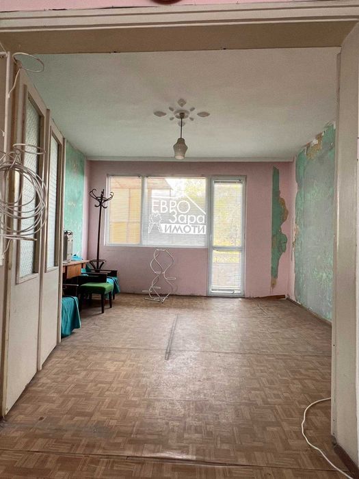 Масивен четиристаен апартамент в СУПЕР ЦЕНТЪР