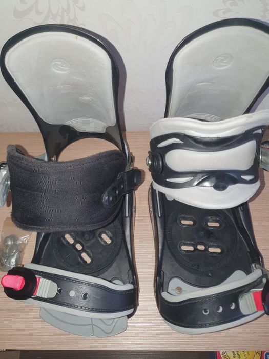 Legaturi Rossignol HC 500 Snowboard Size S/M ATENTIE!