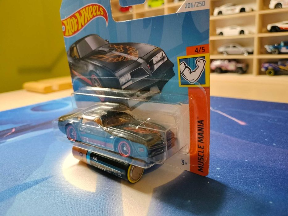 Mașină  hotweels TH 77 Pontiac Firebird