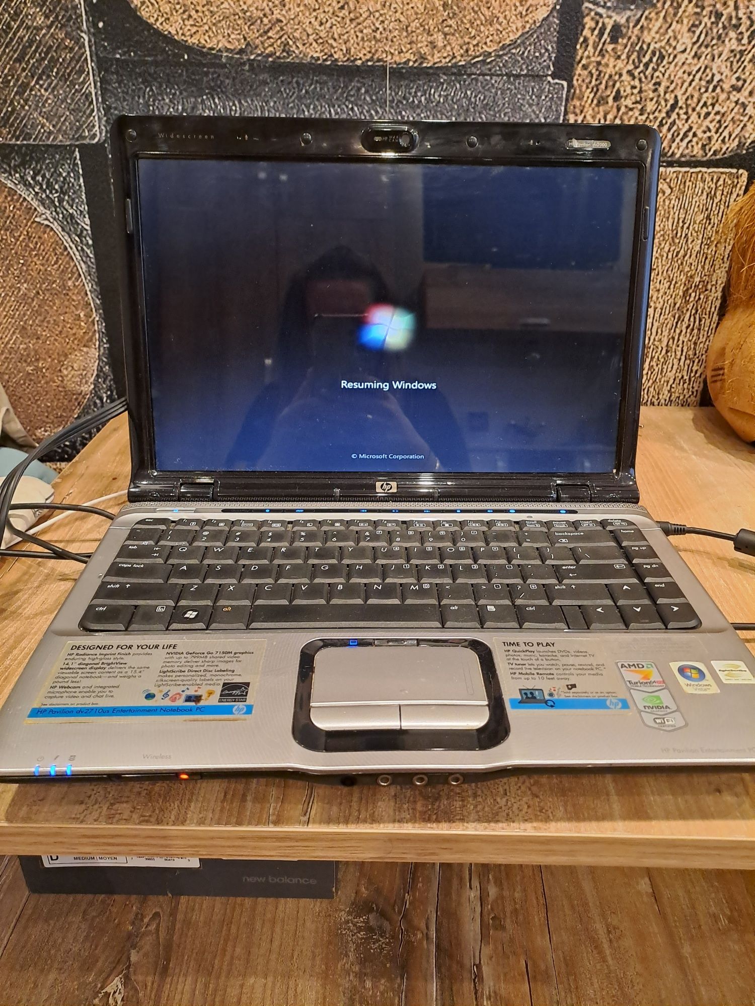 HP pavilion dv2500