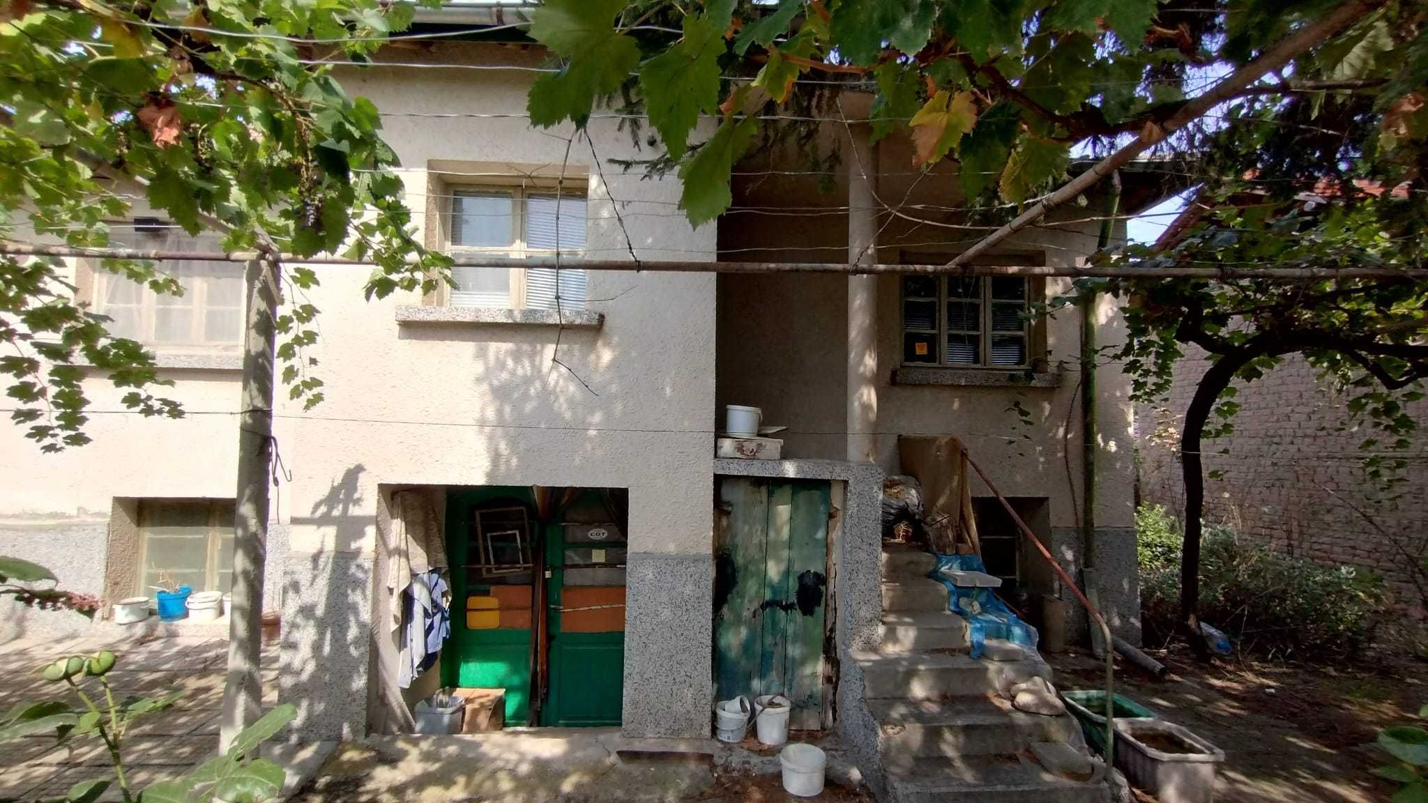Продавам КЪЩА в с. Пищигово