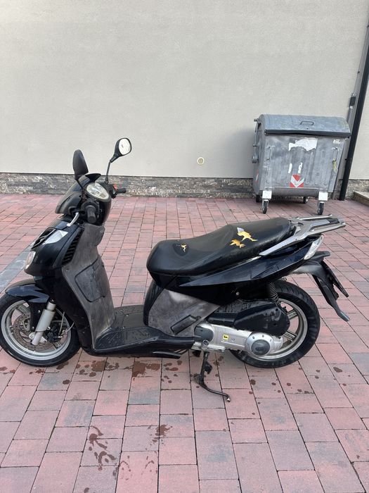 Vand aprilia sportcity cub3e 300