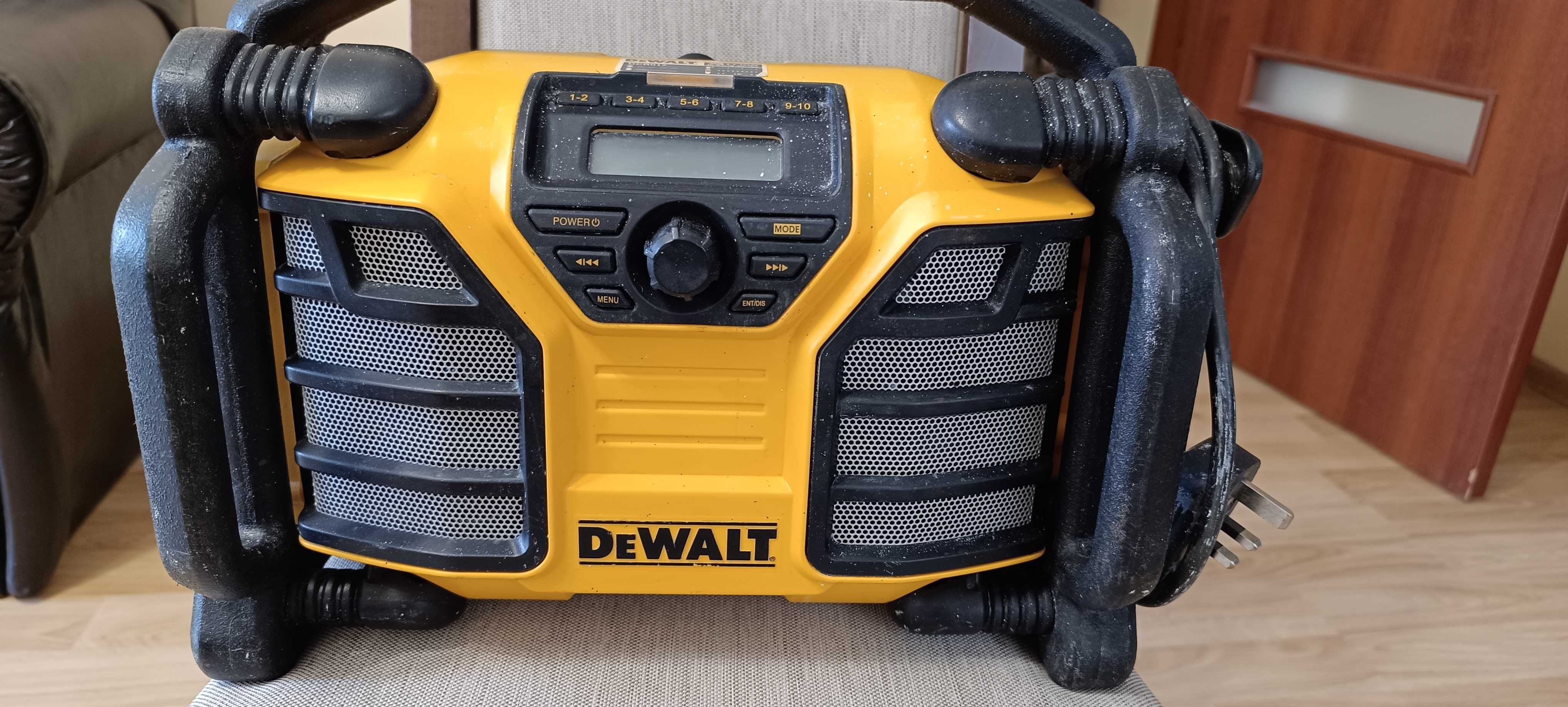 Радио Dewalt DCR017