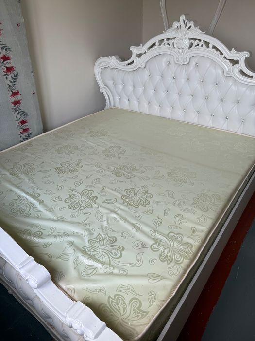 Спальная гарнитура