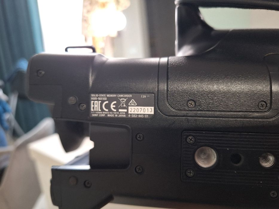 Vand camera video profesionala Sony NX100 stare impecabila ca noua