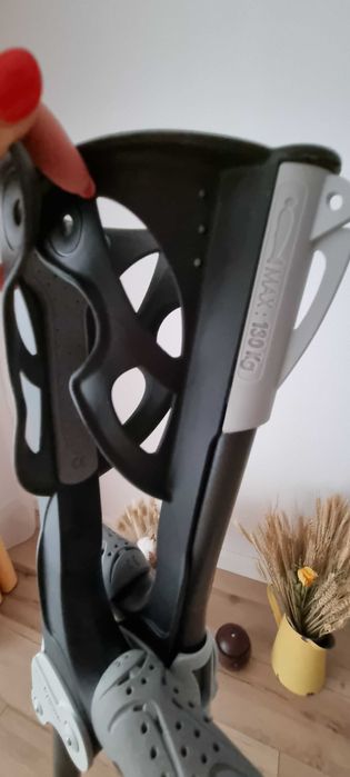 Vand carut cu roti, carje, cadru