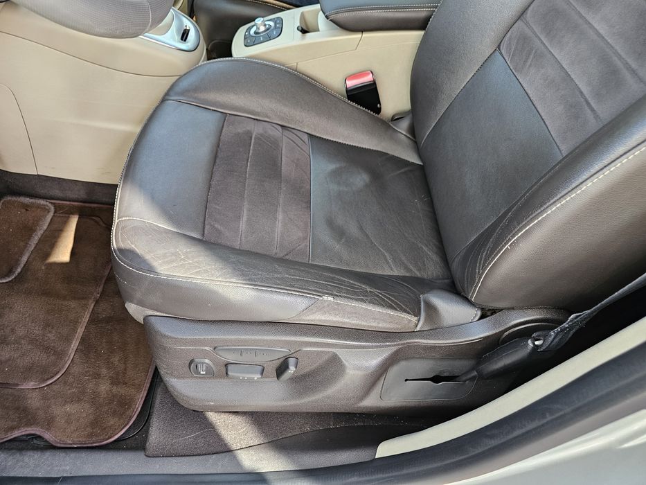 Se vinde Renault Scenic, Gama Initiale Paris, cutie automata, an 2014.