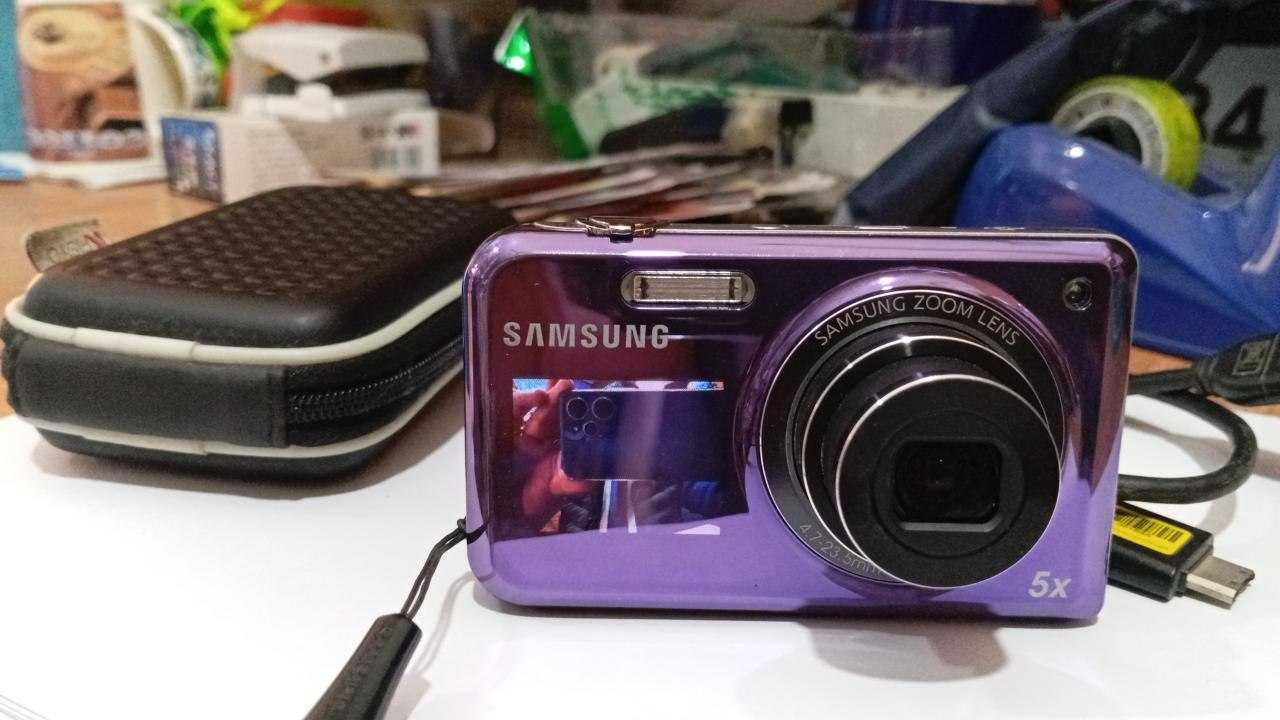 Samsung.  Sifravoy fotoaparat 5 x. 16.1 mega pixsel.