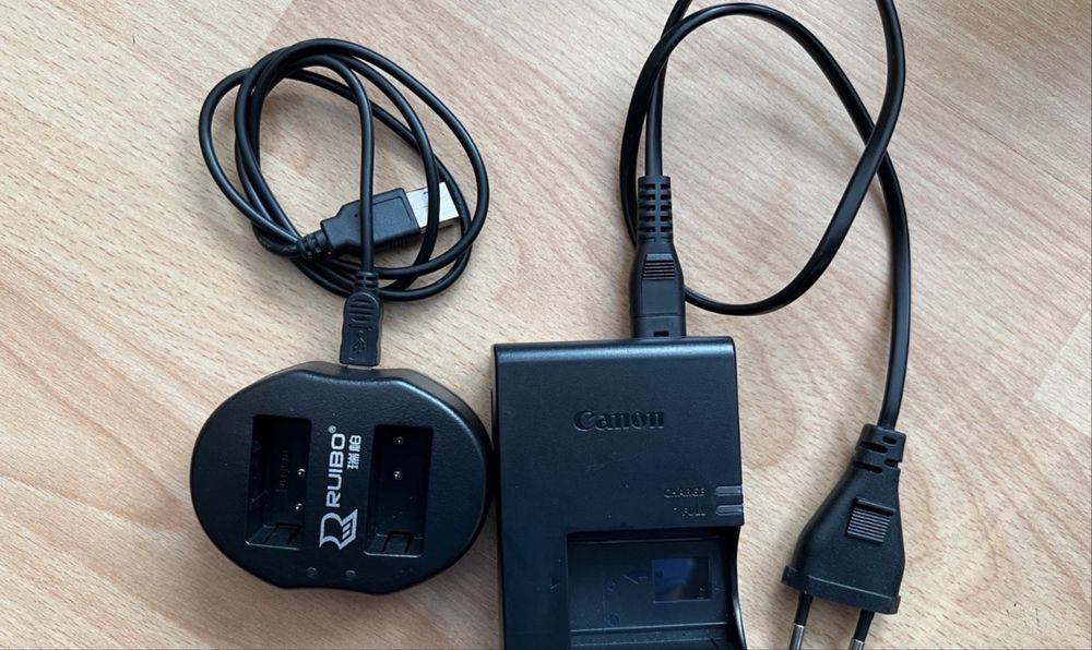 Canon 760D  pachet complet obiective geanta