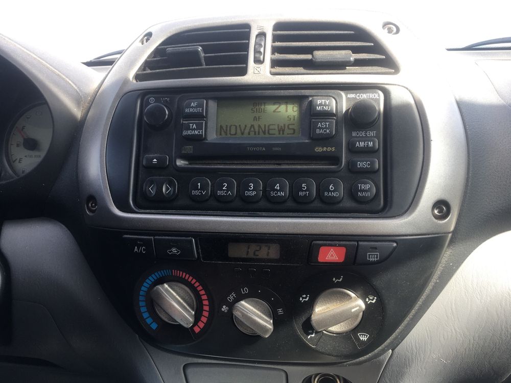 Toyota Rav4 2003година