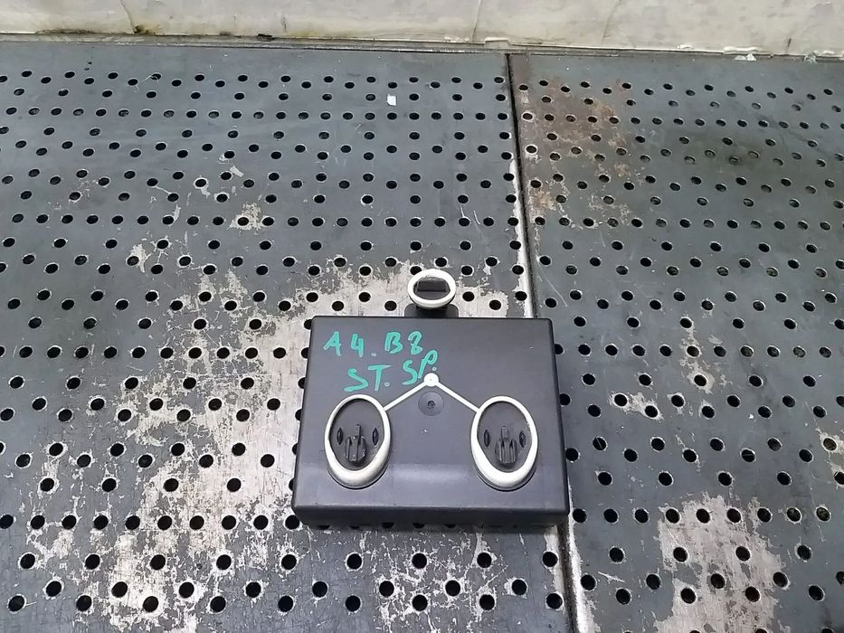 Modul calculator usa stanga spate audi a4 b8 8k 8k0959795c
