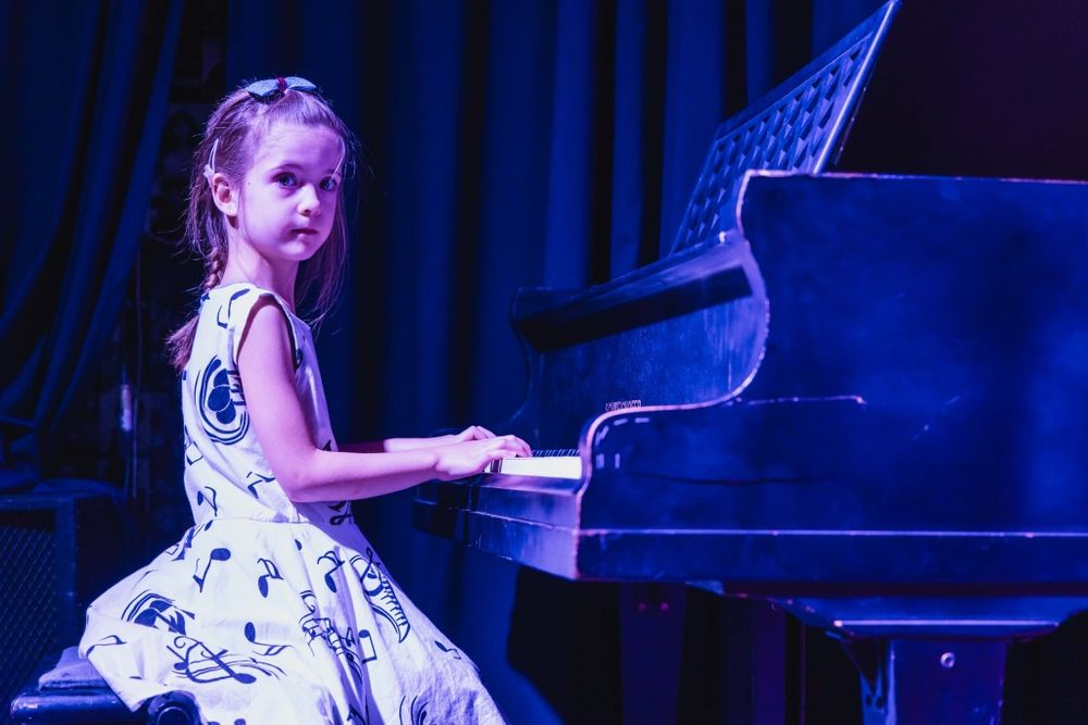 Уроци по пиано и солфеж