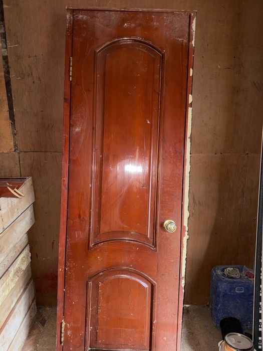Двери деревянные