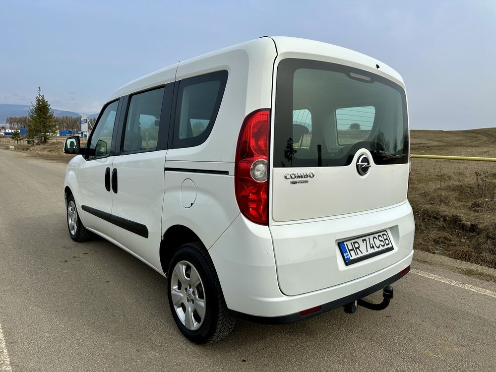 Opel Combo 1.6 Tdi 103cp, 147000 km