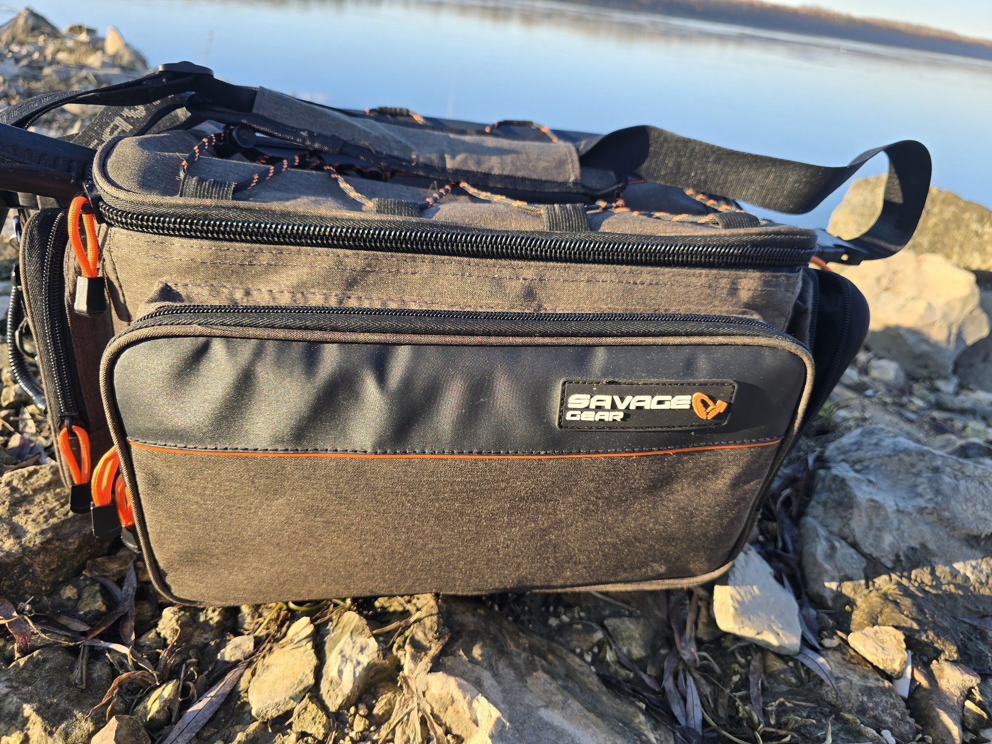 Savage gear bag големия вариант