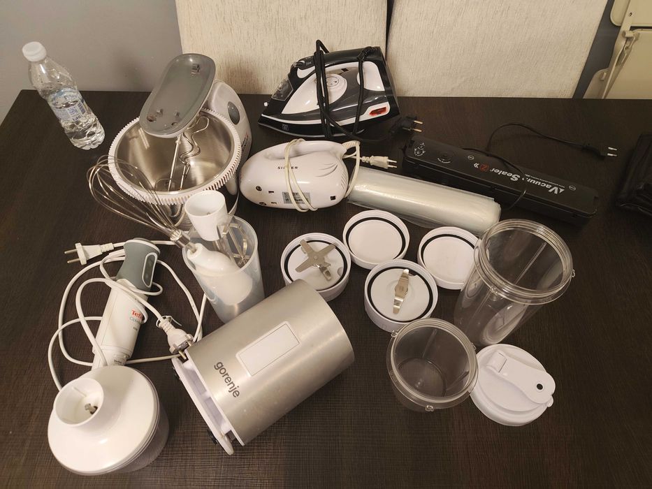 Кухненските инструменти могат да бъдат закупени в комплект или