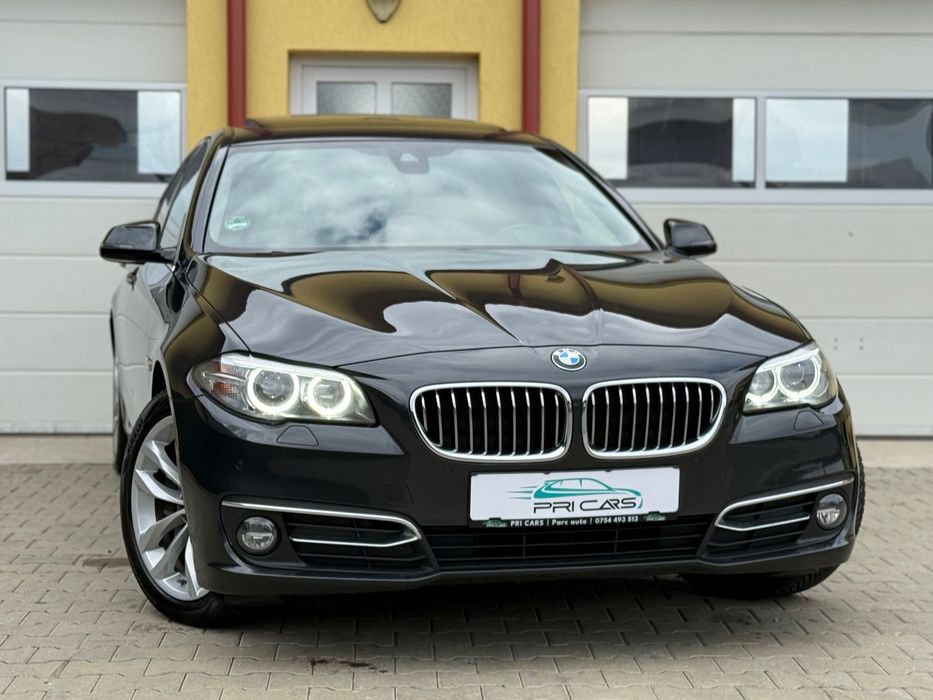 BMW Seria 5 3.0d / 258cp / xDrive / 4 butoane / Trapa / Garantie / Finantare